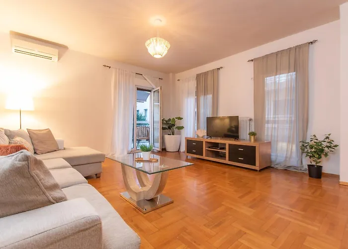 Houseloft Koromila Sea View Apartmán